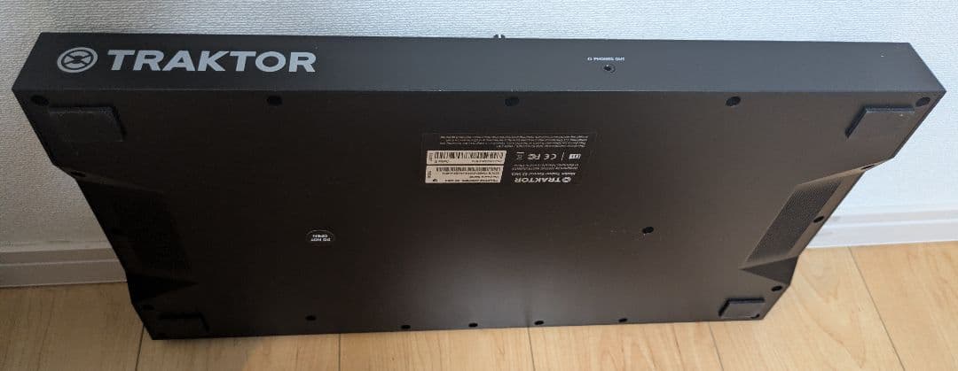 TRAKTOR KONTROL S2 Mk.3　DJコントローラー