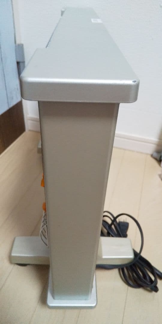 安心の日本製➰サンルミエ遠赤外線ヒーター