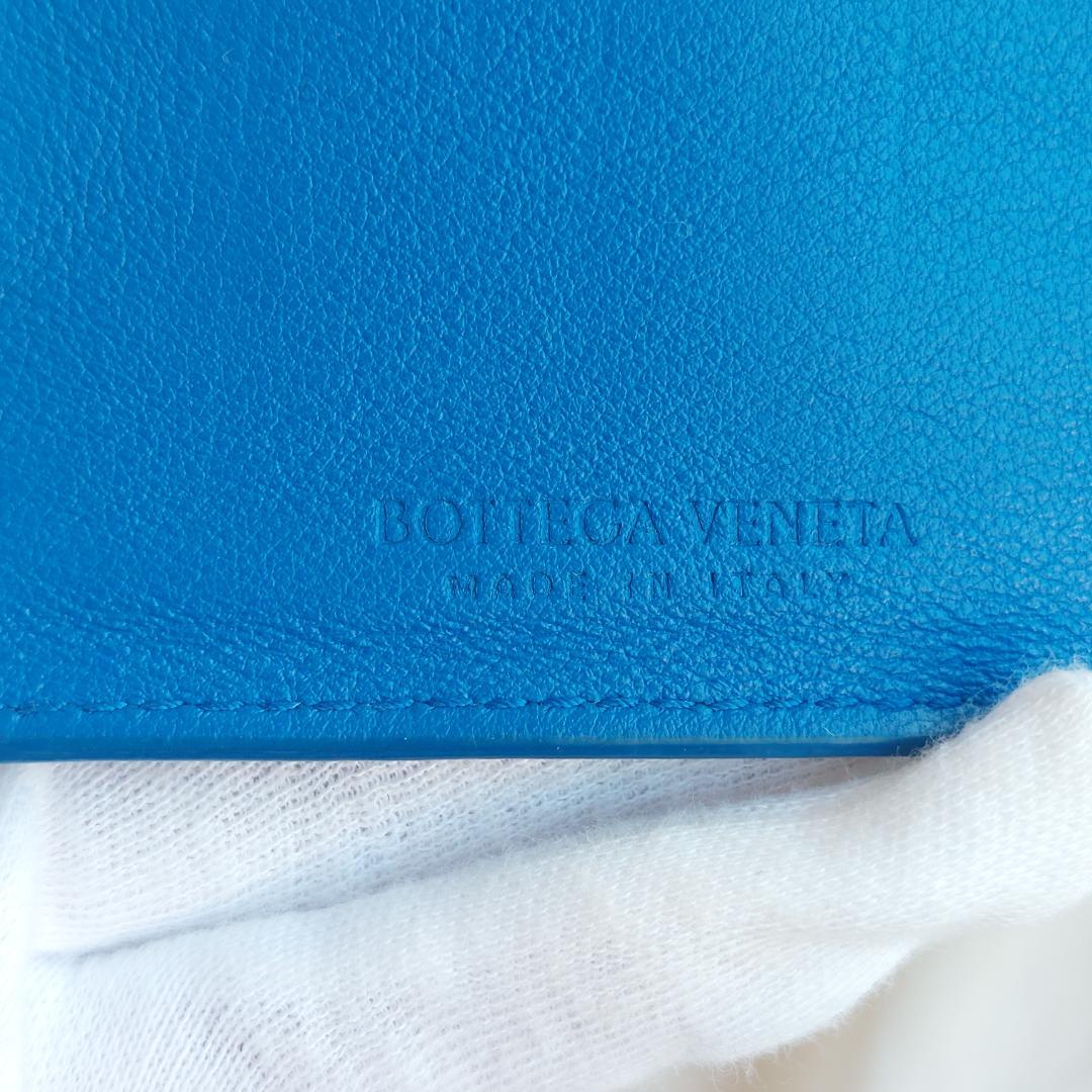 ボッテガ ヴェネタ マネークリップ マキシ イントレチャート 青 革 札 財布