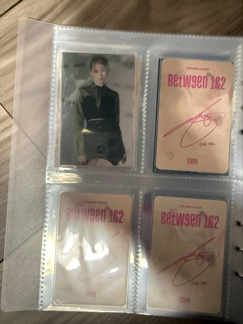 TWICE ツウィトレカ① バラ売り可　値段は仮です