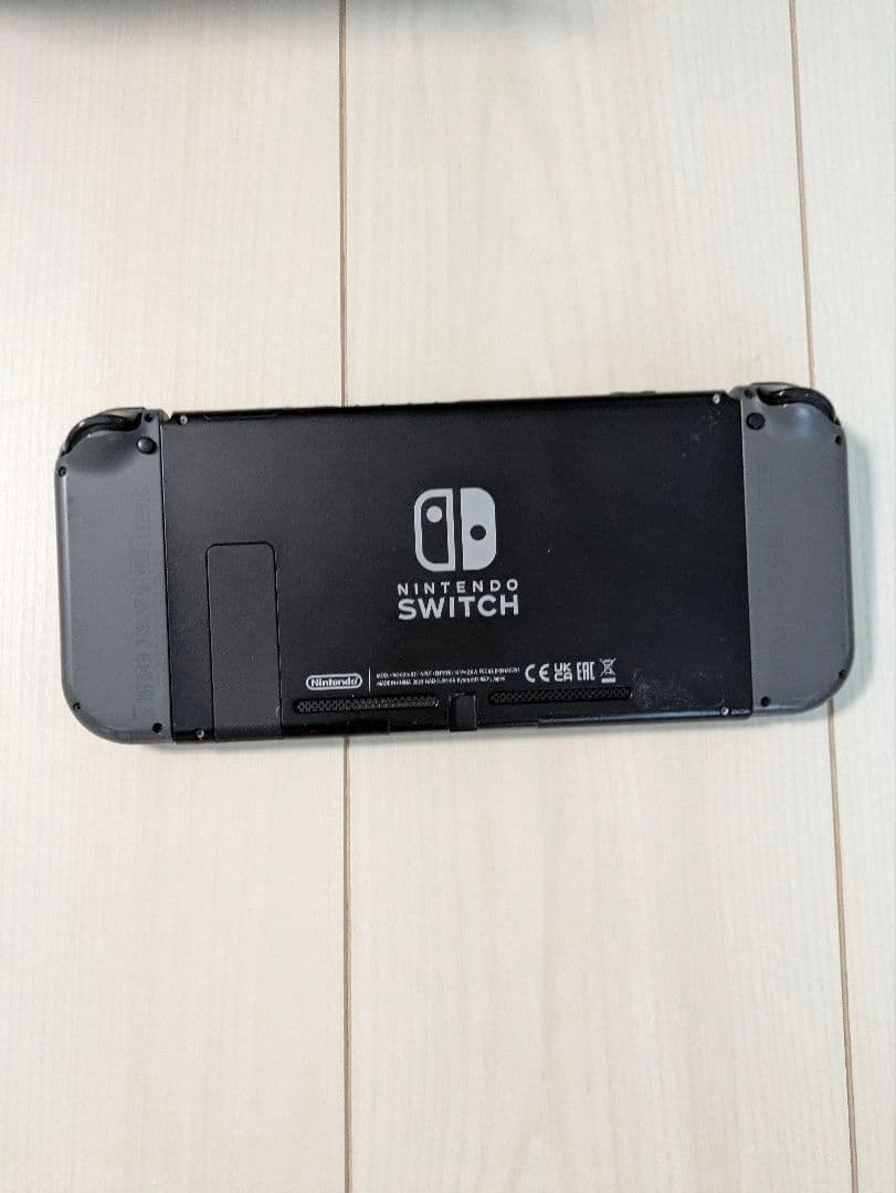Nintendo Switch 本体 Joy-Con・ケース付き