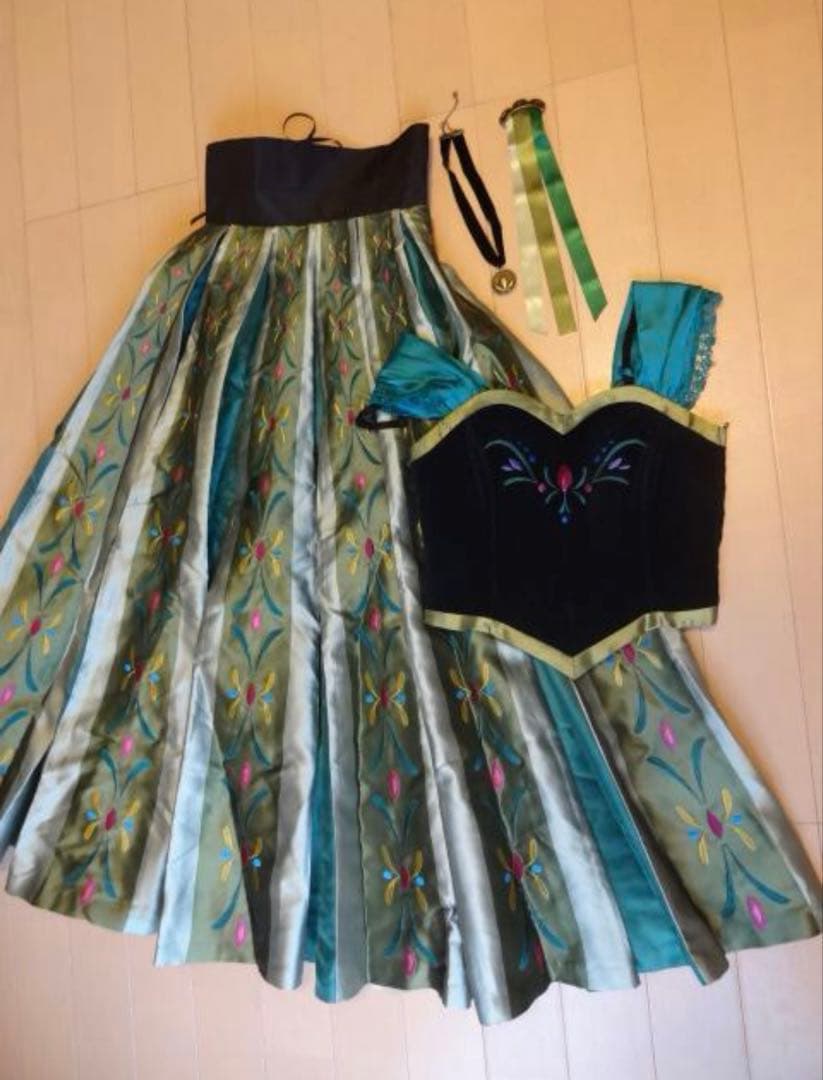 maippp【美品‼️着用画有✨】シークレットハニー公式 アナ雪戴冠式ドレス