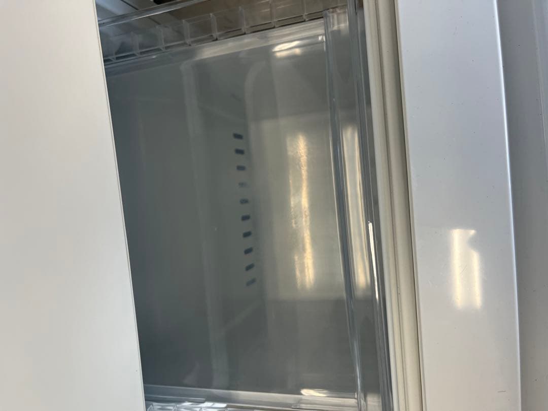 送料込み ノンフロン冷凍冷蔵庫 YRZ-F15L 156L 識別T