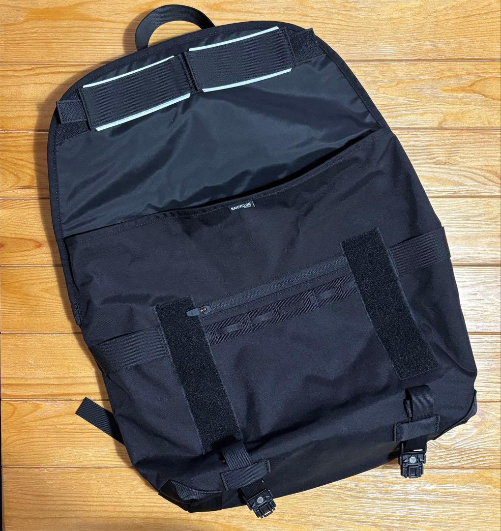 BAICYCLON ブラック メッセンジャーバッグ