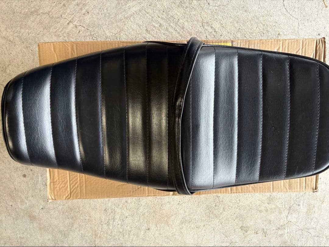 ZRX400 / ZRX400-2 鋲打ち 黒皮 タックロールシート