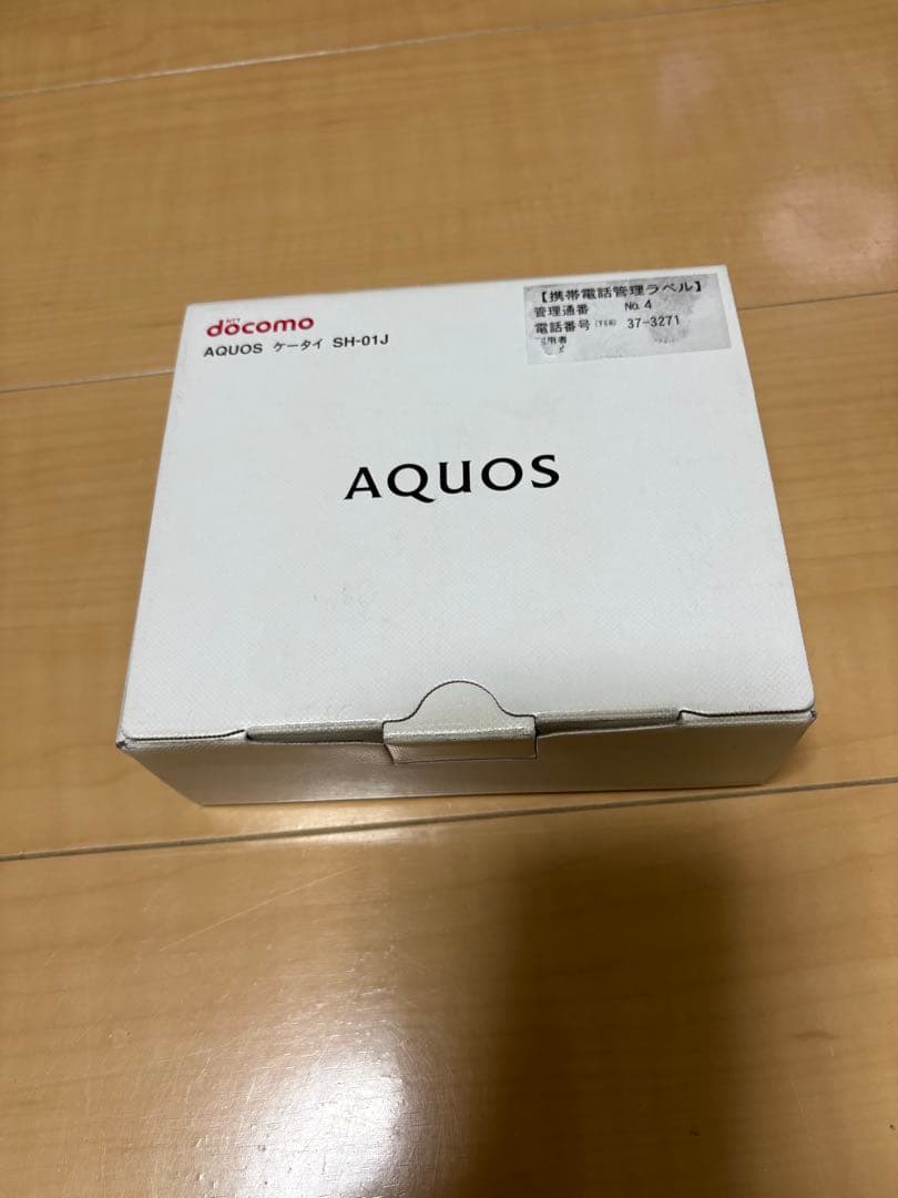 AQUOS SH-01J Blue Black (K) 本体