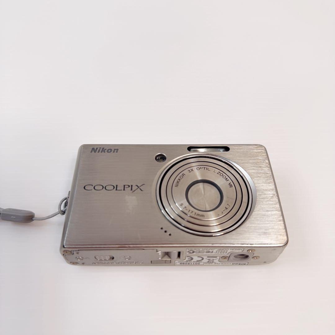 ニコンNikon COOLPIX S500 動作確認済　中古良品