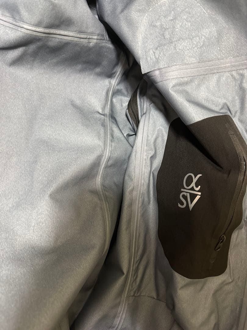 arc'teryx alpha sv gore-tex [新品] ブラック