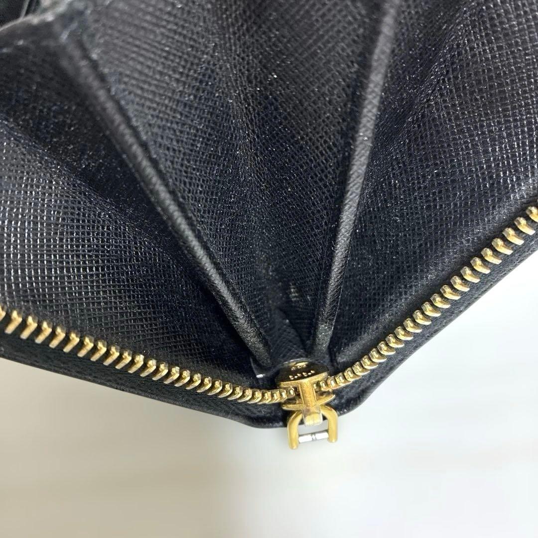 しとらす【美品】プラダ　長財布　ラウンドファスナー　三角ロゴ　レザー　黒