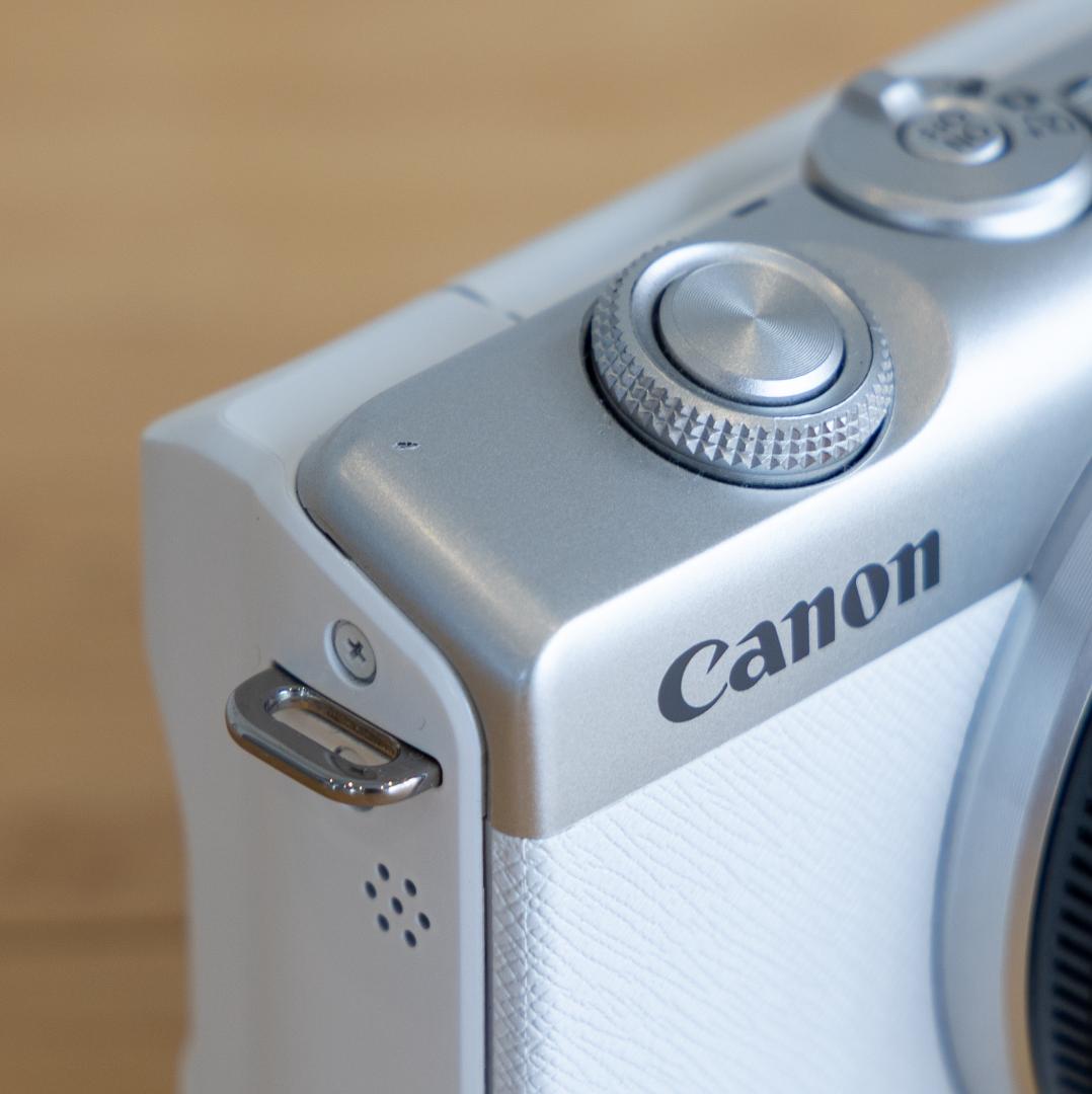 Canon EOS M200 標準ズームレンズ 付属品多数