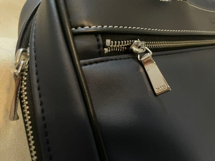 TAKEO KIKUCHI ビジネスバッグ 牛革　新品