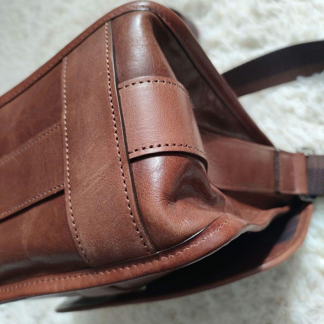 aniary/アニアリ ブラウンレザーショルダーバッグ ターンロック