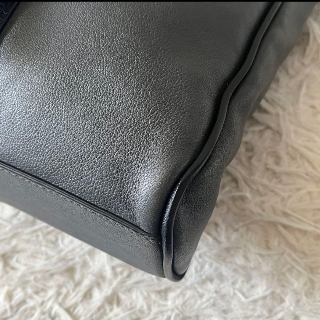 TUMI ビジネスバッグ ブラック レザー