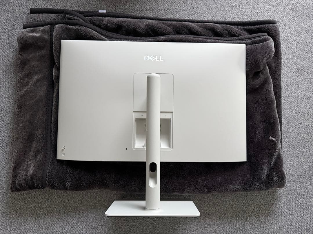 DELL S3225QC 4k 32インチOLEDモニター