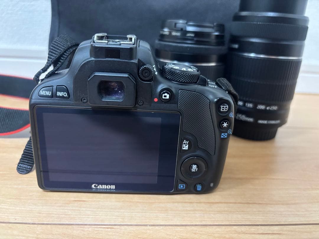 キャノン Canon EOS kiss X7 ダブルズームキット