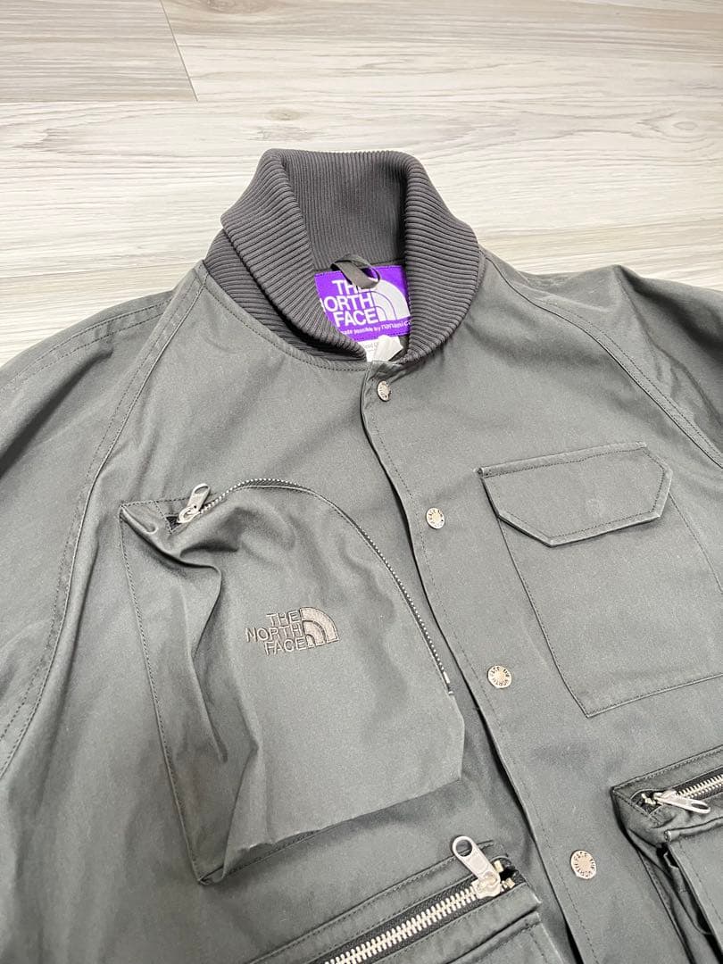 THE NORTH FACE グレー ジャンパー