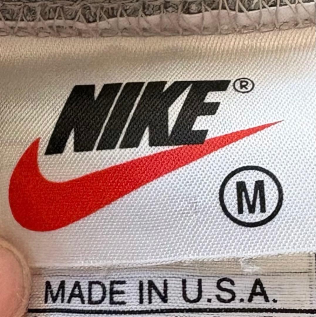 q*l様 【激レア】90s 銀タグ NIKEスウェット USA製　Mサイズ　短丈