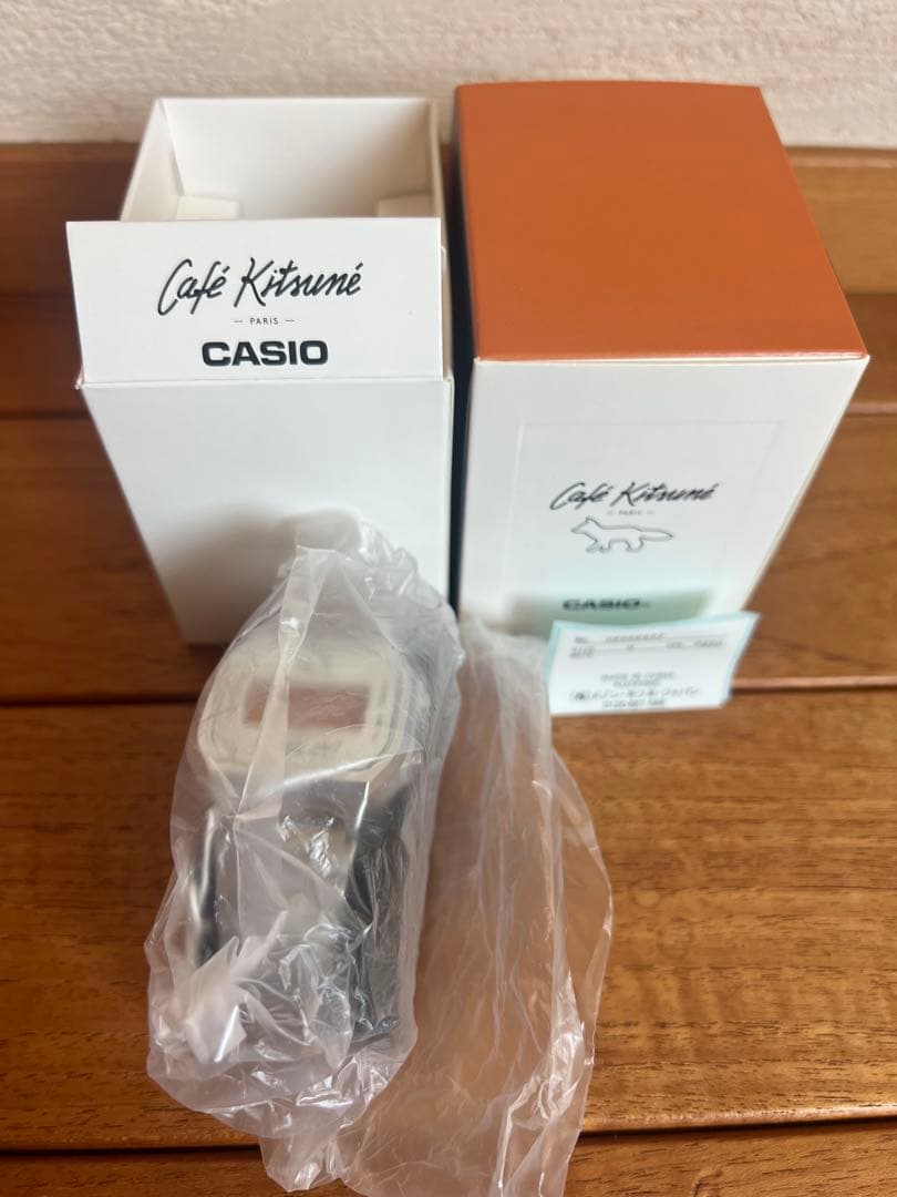 【美品】メゾンキツネ カフェキツネ　CASIO コラボ　腕時計
