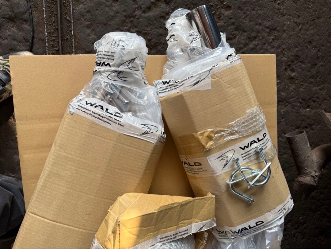 WALD EXECUTIVE LINE DTMスポーツマフラー