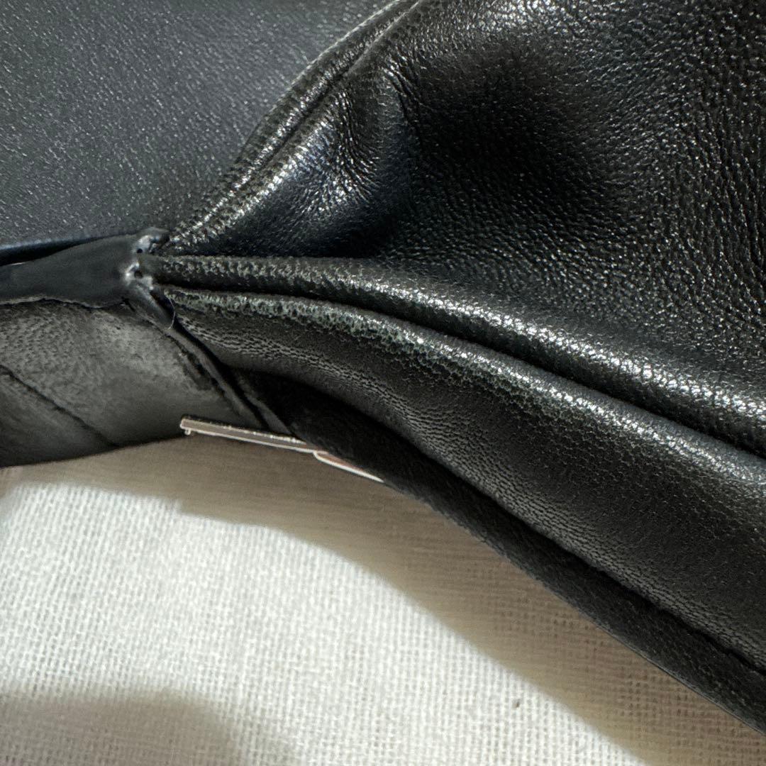 COS スイングマイクロクロスボディーバッグ-レザー