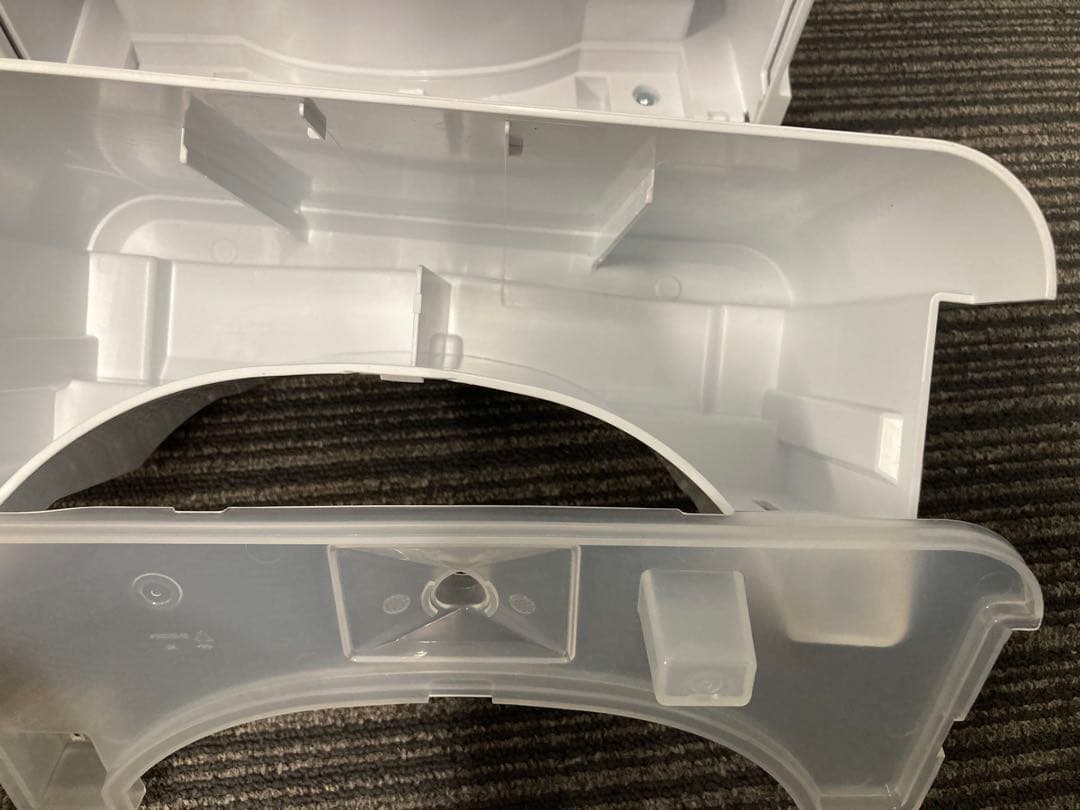 美品★2023年製星アイリスオーヤマ★コンパクトクーラー★ICA-0301G