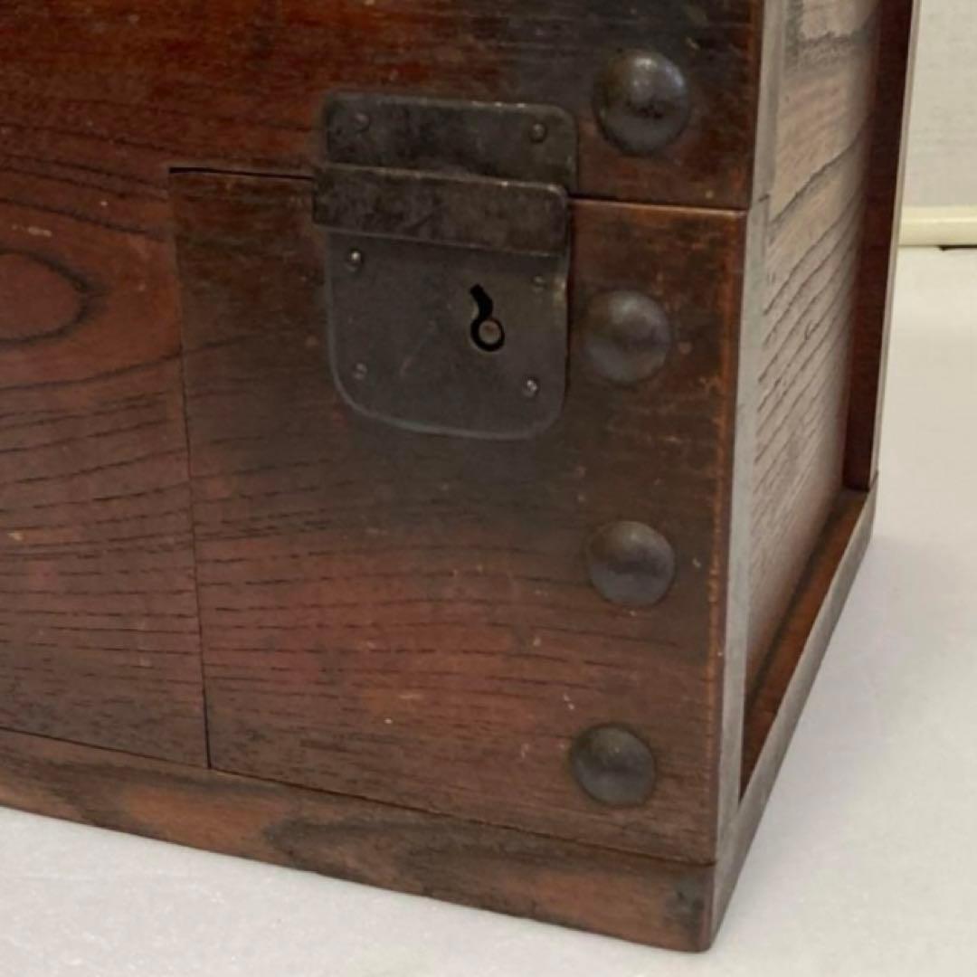 古い銭箱 千両箱 金庫 貯金箱 木箱 欅 木製 鉄 時代物 レトロ アンティーク