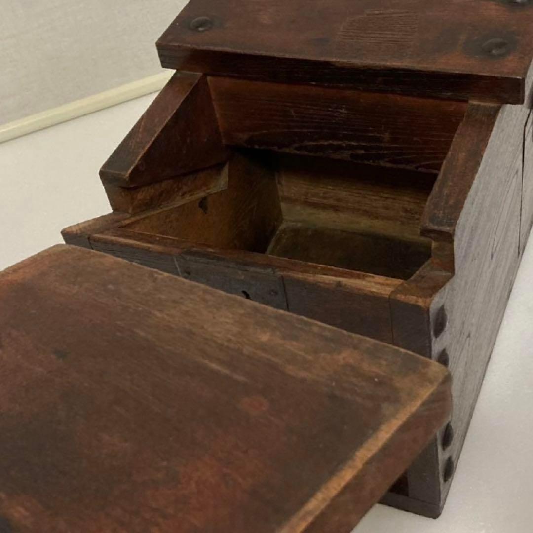 古い銭箱 千両箱 金庫 貯金箱 木箱 欅 木製 鉄 時代物 レトロ アンティーク