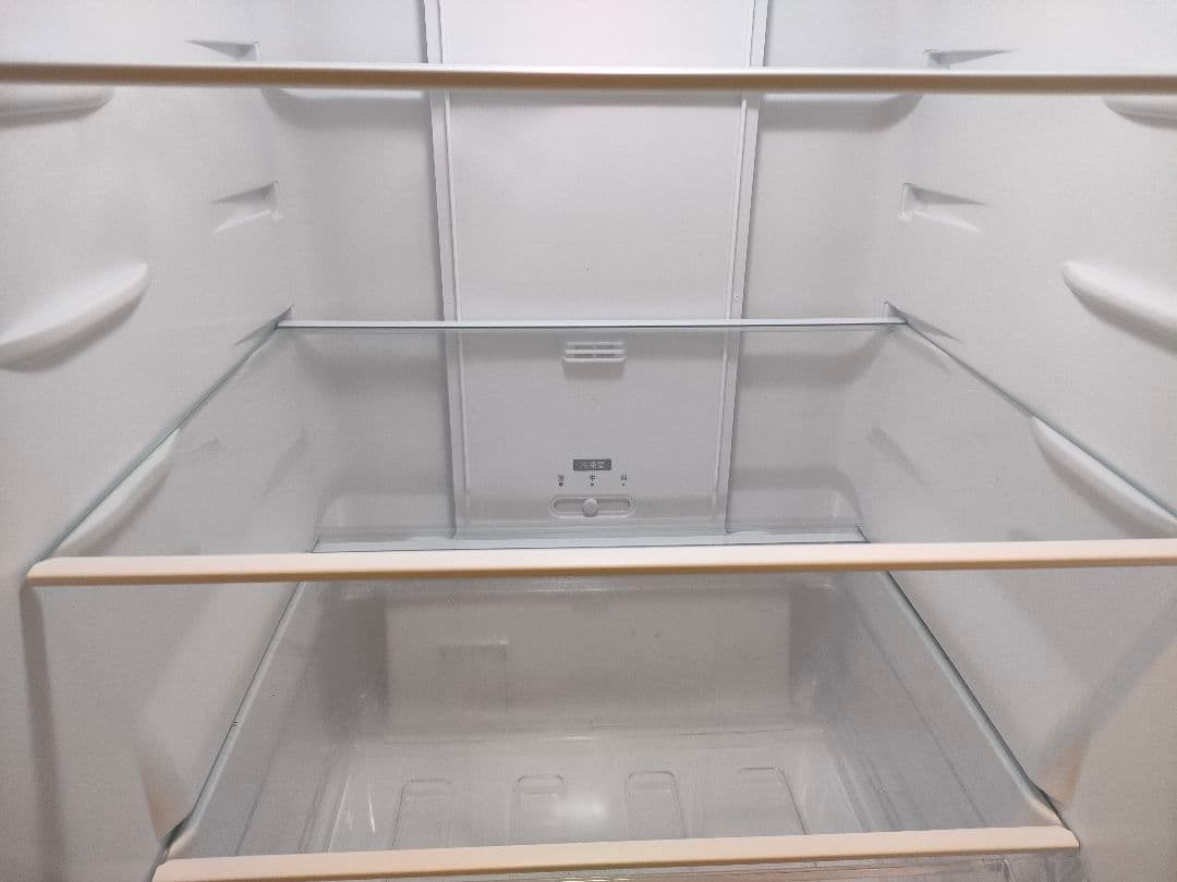 2024年製　シャープSJ-BD23M　プラズマクラスター冷蔵庫　230L右開き