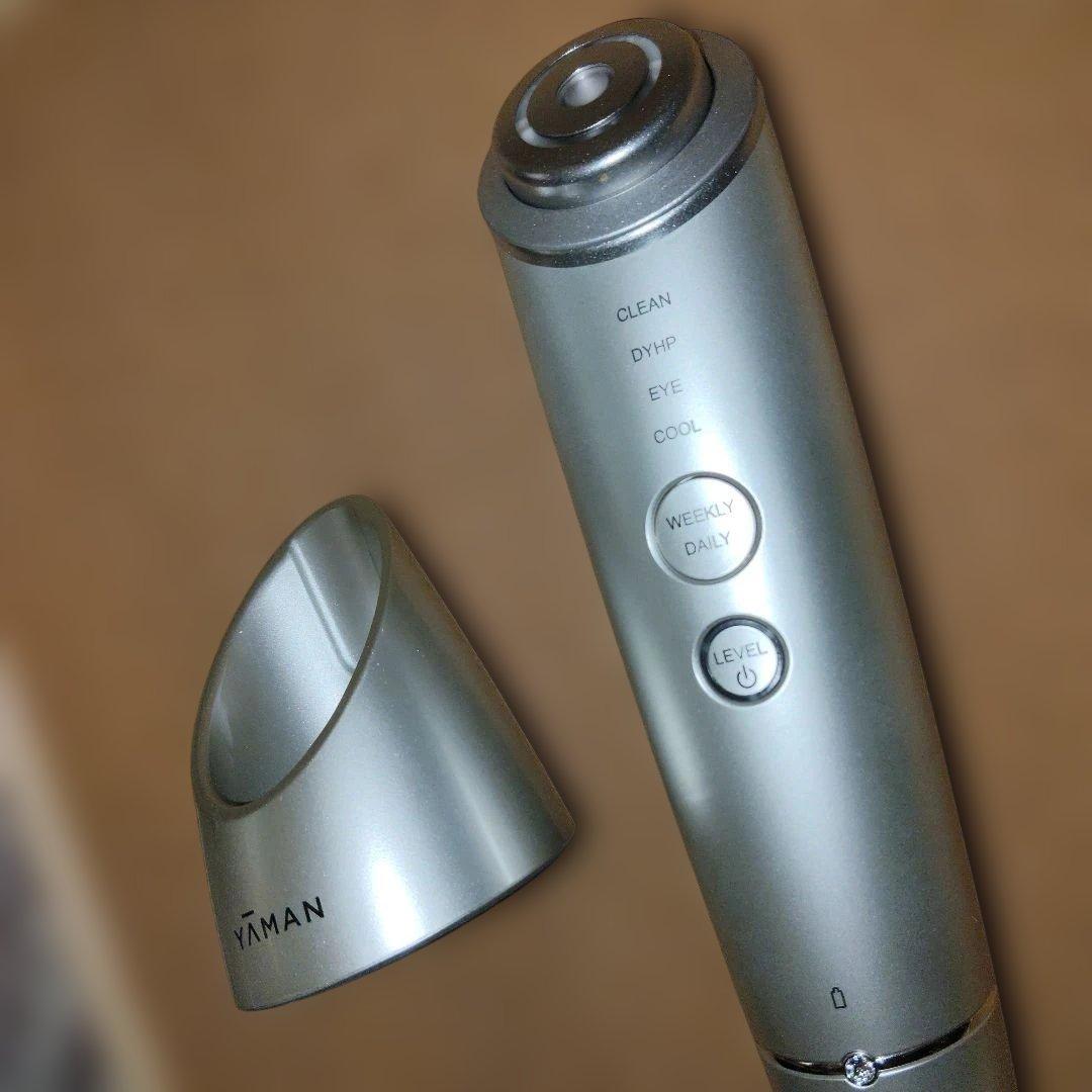 YA-MAN　ヤーマン　フォトプラスシャイニーネオ　（シャンパンゴールド）