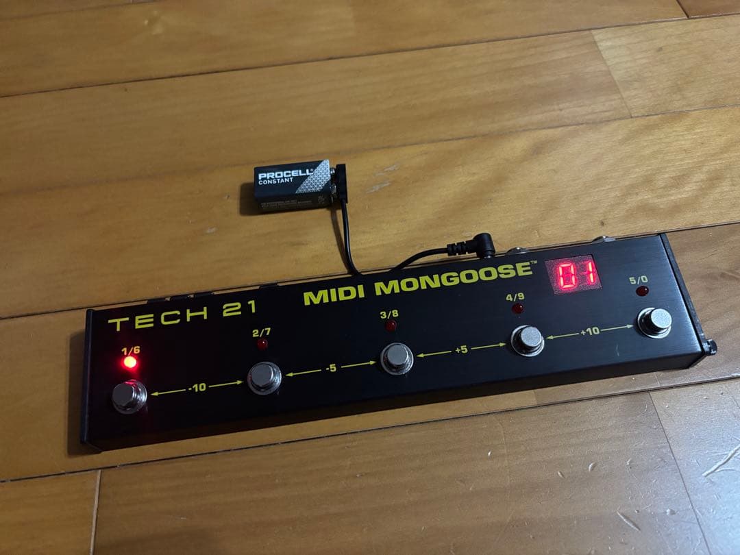 TECH 21 MIDI Mon フットコントローラー