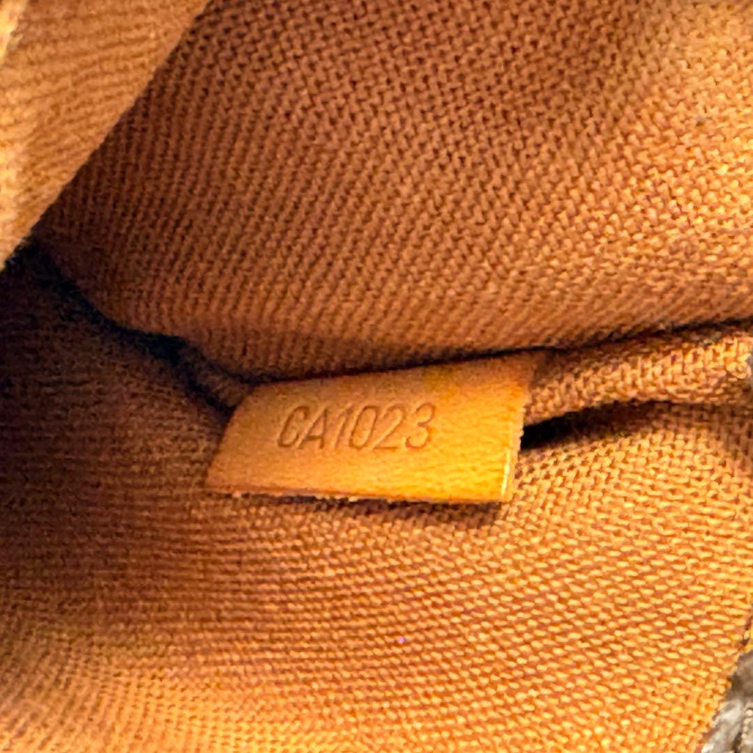 Louis Vuitton ルイ・ヴィトン モノグラム ポシェット・ガンジュ