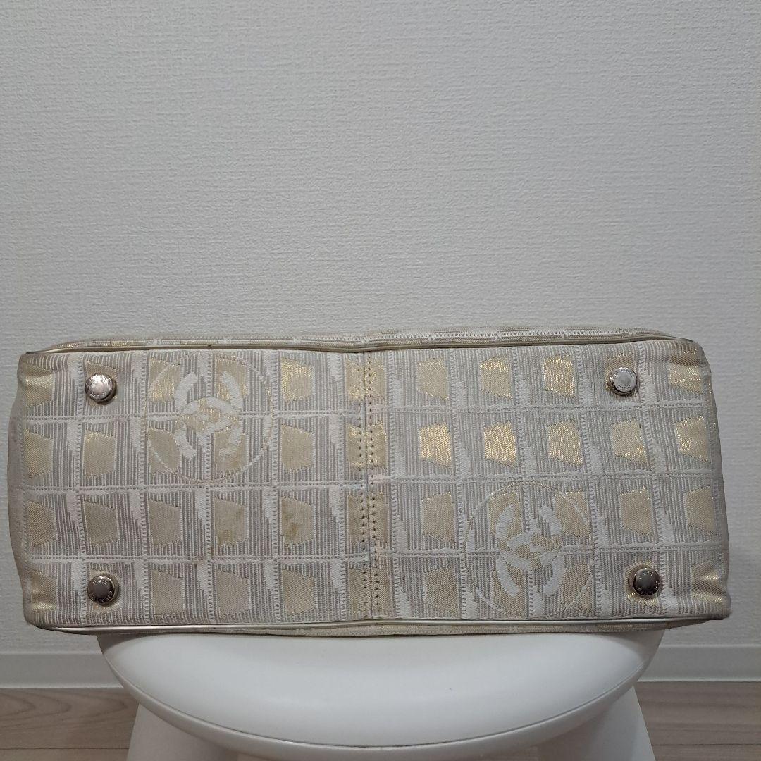 お値下げ致しました　シャネル ニュートラベルライン CHANEL トートバック