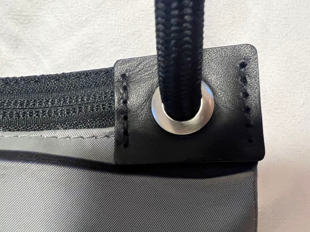 極美品イッセイミヤケPLEATS PLEASE ポリ リュック　プリーツバッグ