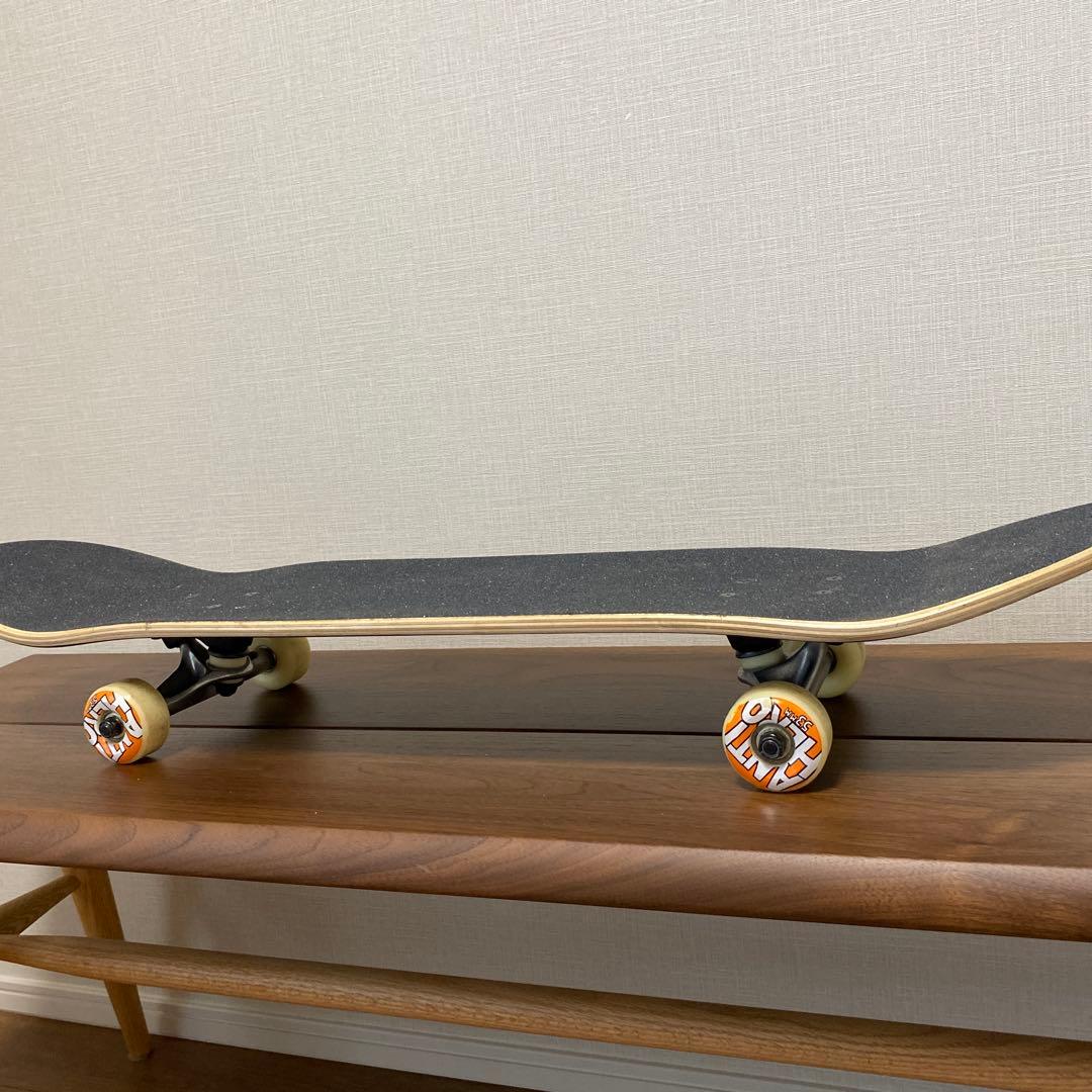 スケートボード　Antihero（アンチヒーロー）