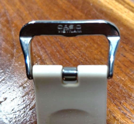 カシオ　G-SHOCK GST-W300 -7AJF　ホワイト　箱ごとメルカリ便