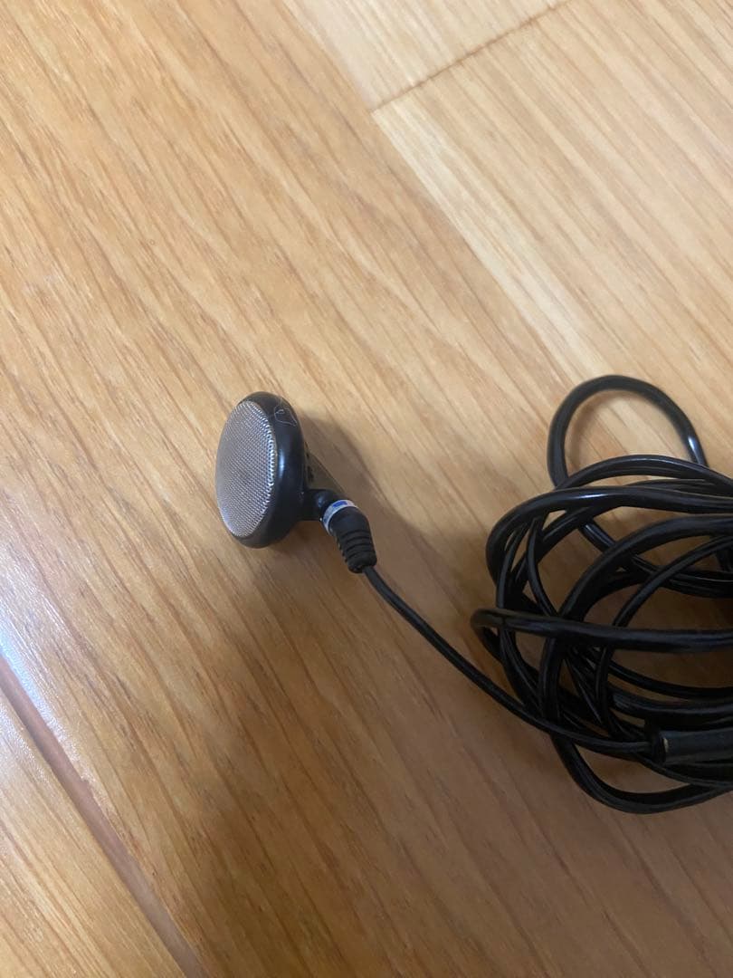 希少高音質SONY】MDR-E252世界初 インナーイヤー 型 ヘッドホン美品)