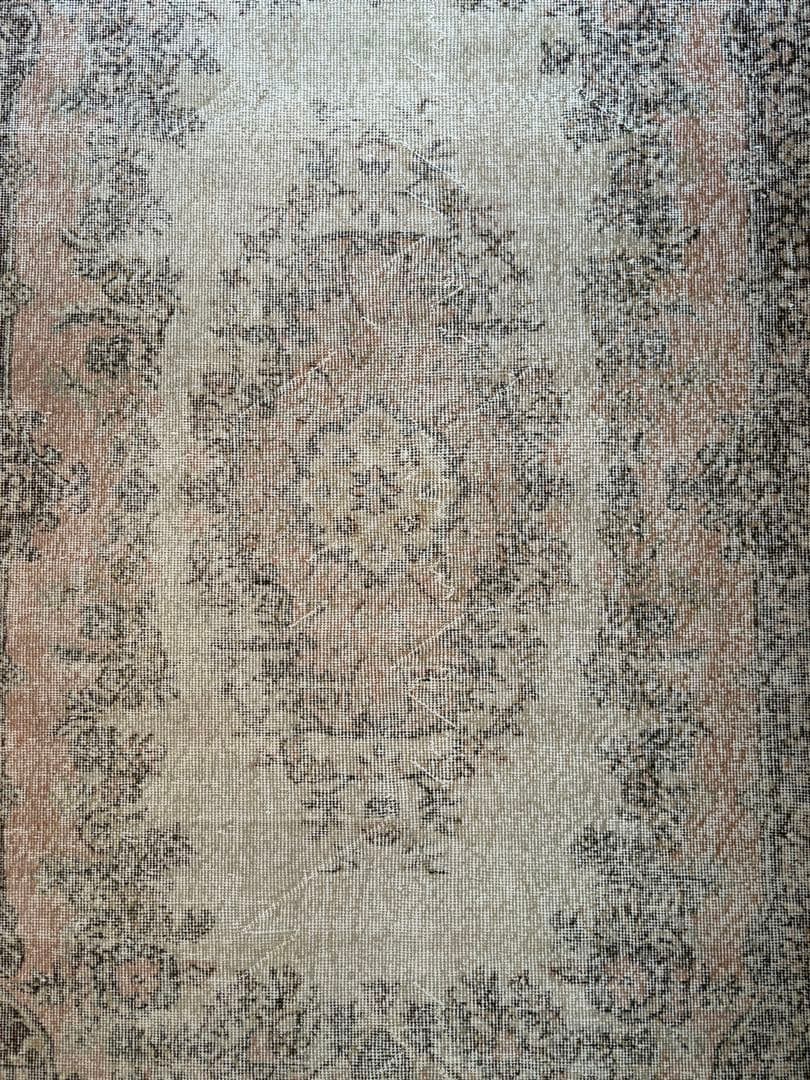 ヴィンテージラグ　ベージュオーバーダイ　ボタニカルメダリオン　トルコ　アナトリア