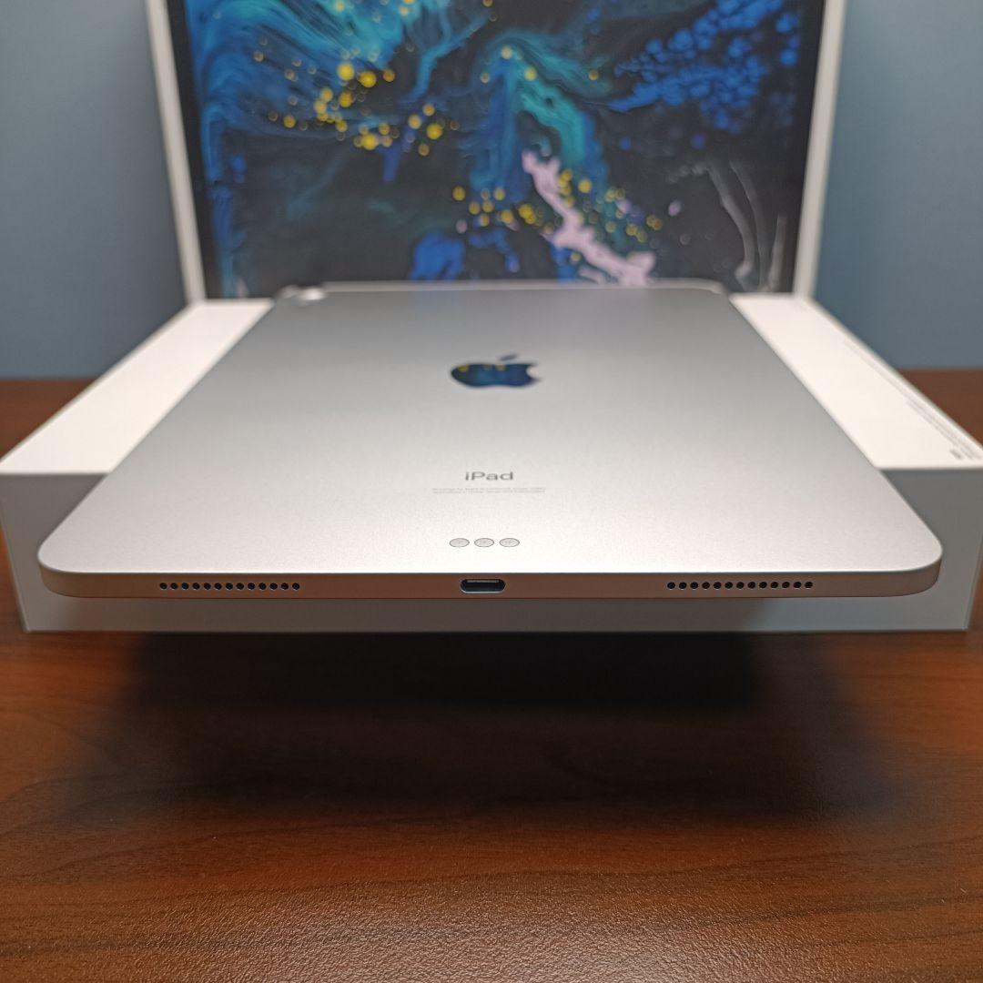 (美品) iPad Pro 11インチ 第ー世代 256GB キーボード付き