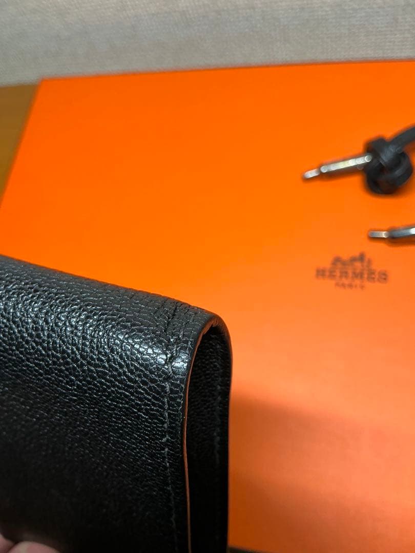 C*a様 HERMES エルメス ヴェスパ ストラップ ポーチ マルチケース 黒