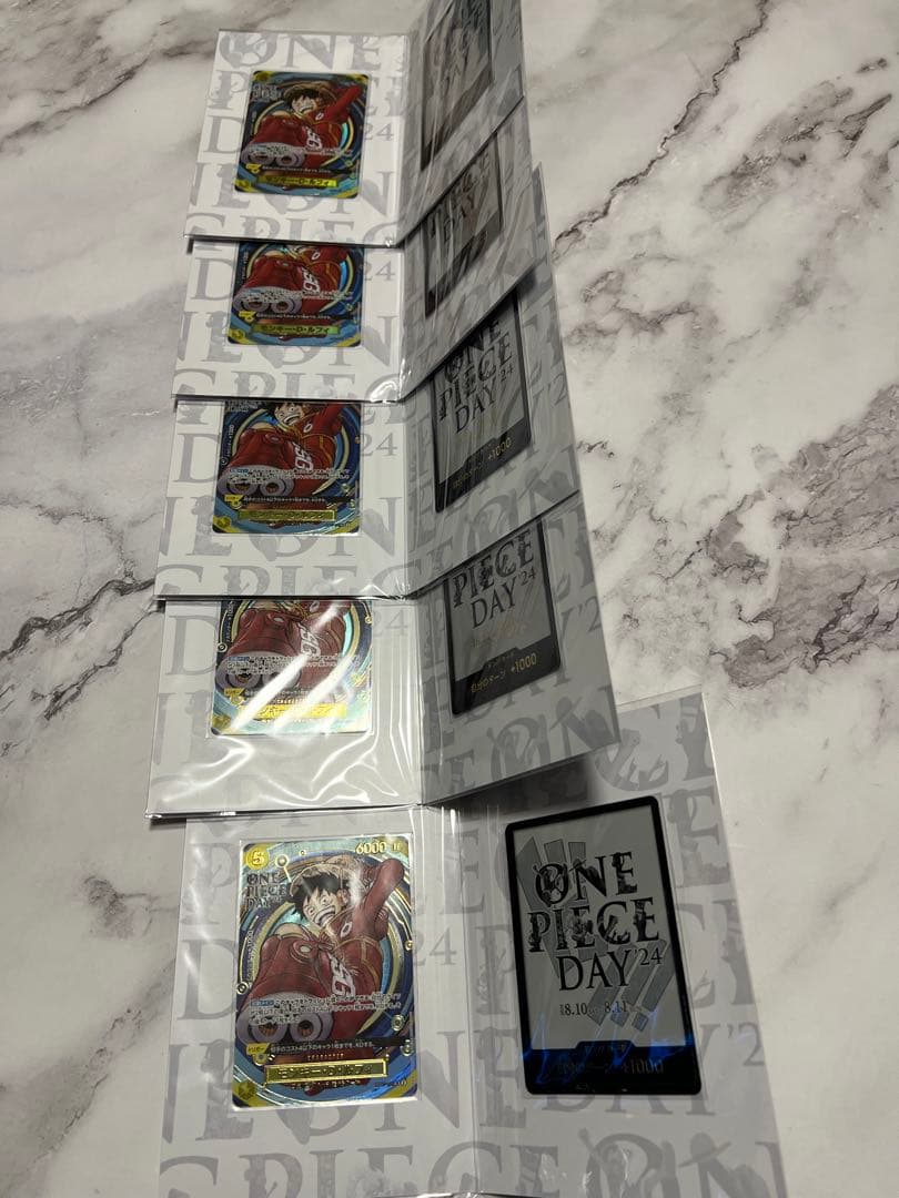 【未開封】プレミアムカードコレクション-ONE PIECE DAY '24-