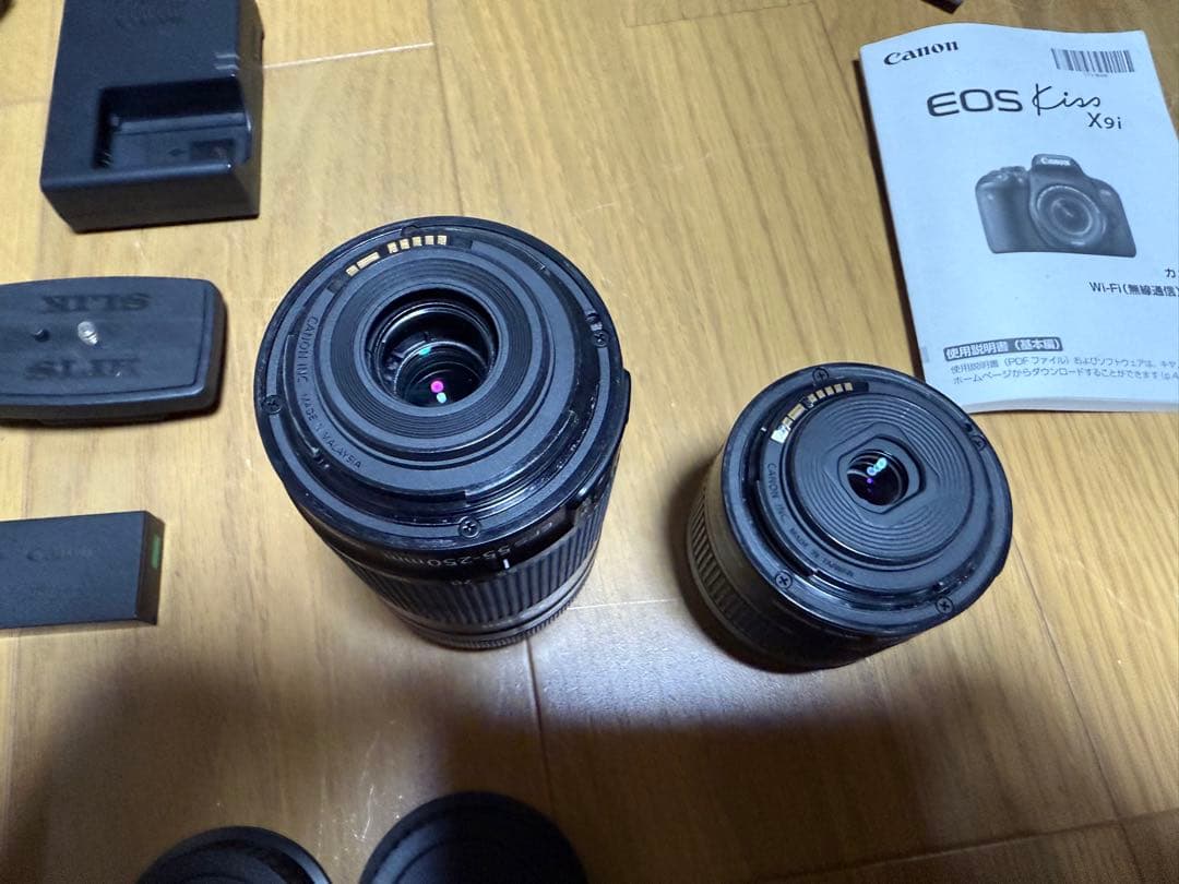 Canon kiss x9i Wレンズセット (三脚付き)