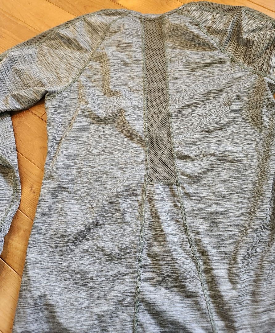 お取り置き　　lija ロングスリーブ計2点