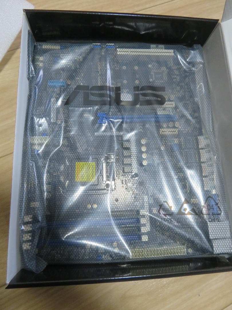 新品 マザーボード ASUS P10S-C/4L　(ATX,LGA1151)