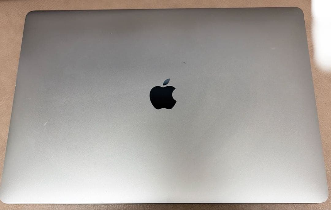 MacBook Pro 15 32GB/512GB SSD 2019 充電器箱付
