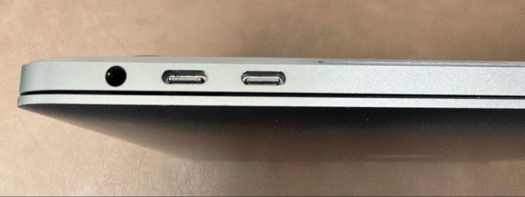 MacBook Pro 15 32GB/512GB SSD 2019 充電器箱付