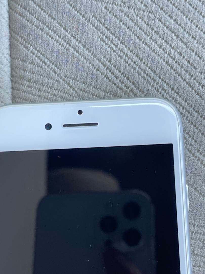 iPhone 8 シルバー 本体 匿名発送バッテリー最大容量86% SIMフリー