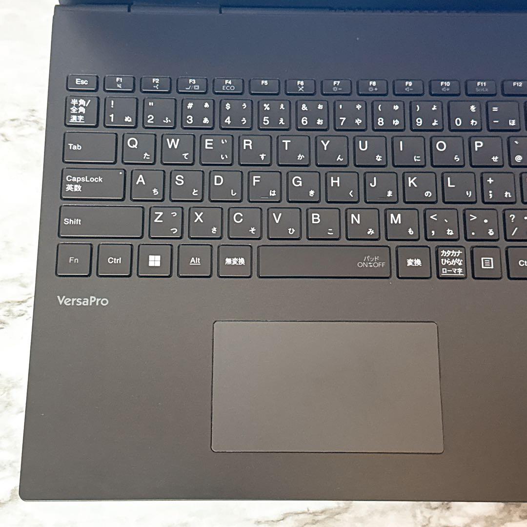 2022年製✨高性能i3＆爆速SSD/メモリ8GB✨カメラ付き 薄型パソコンPC