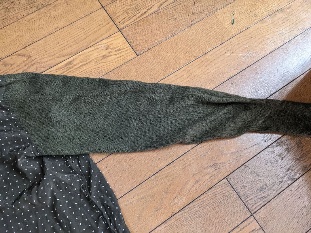 CHANEL オリーブグリーン ドット柄 シャツ ゴールドボタン