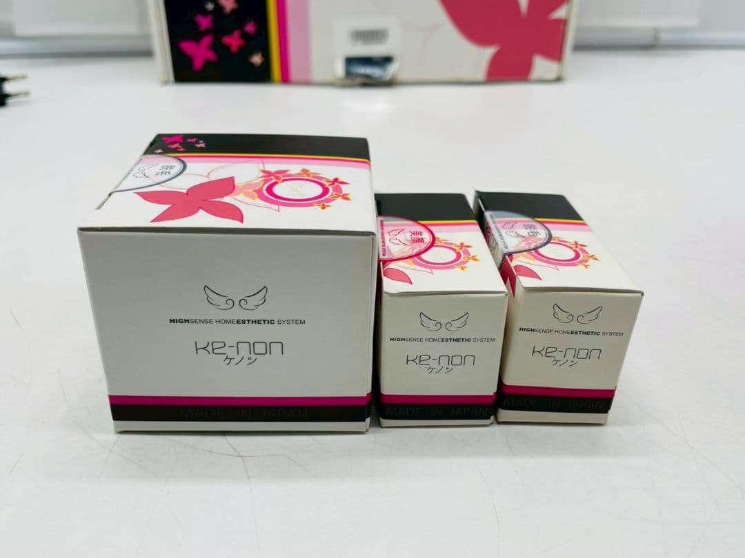 (sk/9.20/10)ケノン 脱毛器 ピンク 本体と付属品