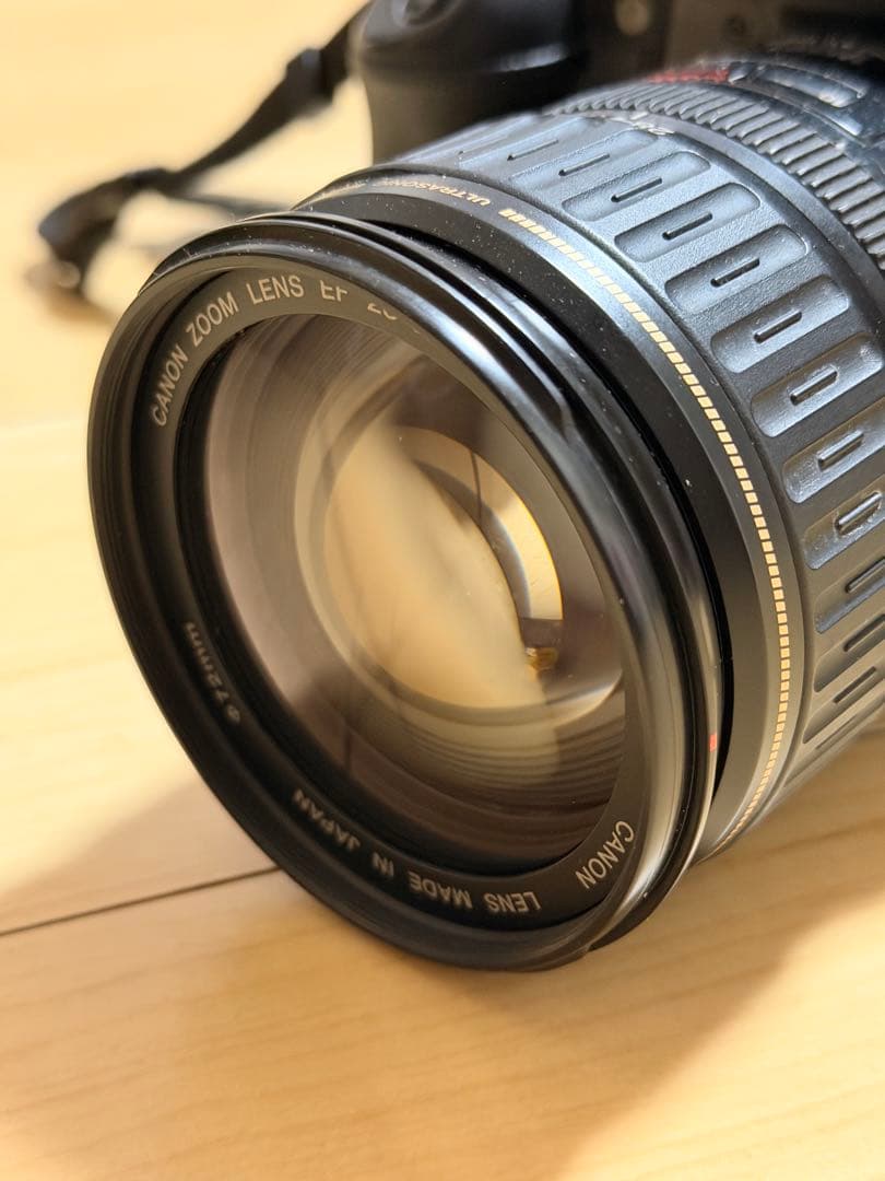 Canon EOS 10D デジタル一眼レフカメラ　レンズ付き